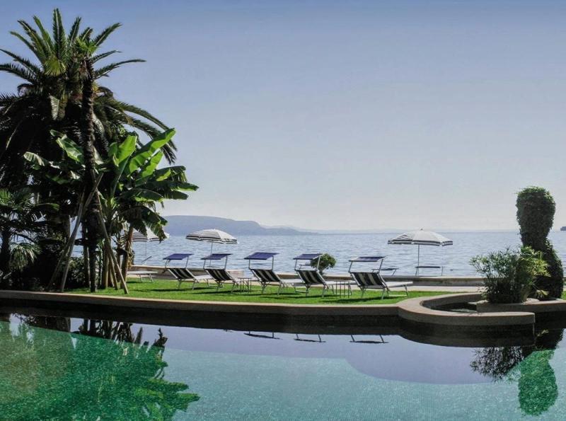 Hotel Monte Baldo E Villa Acquarone Gardone Riviera Exterior photo